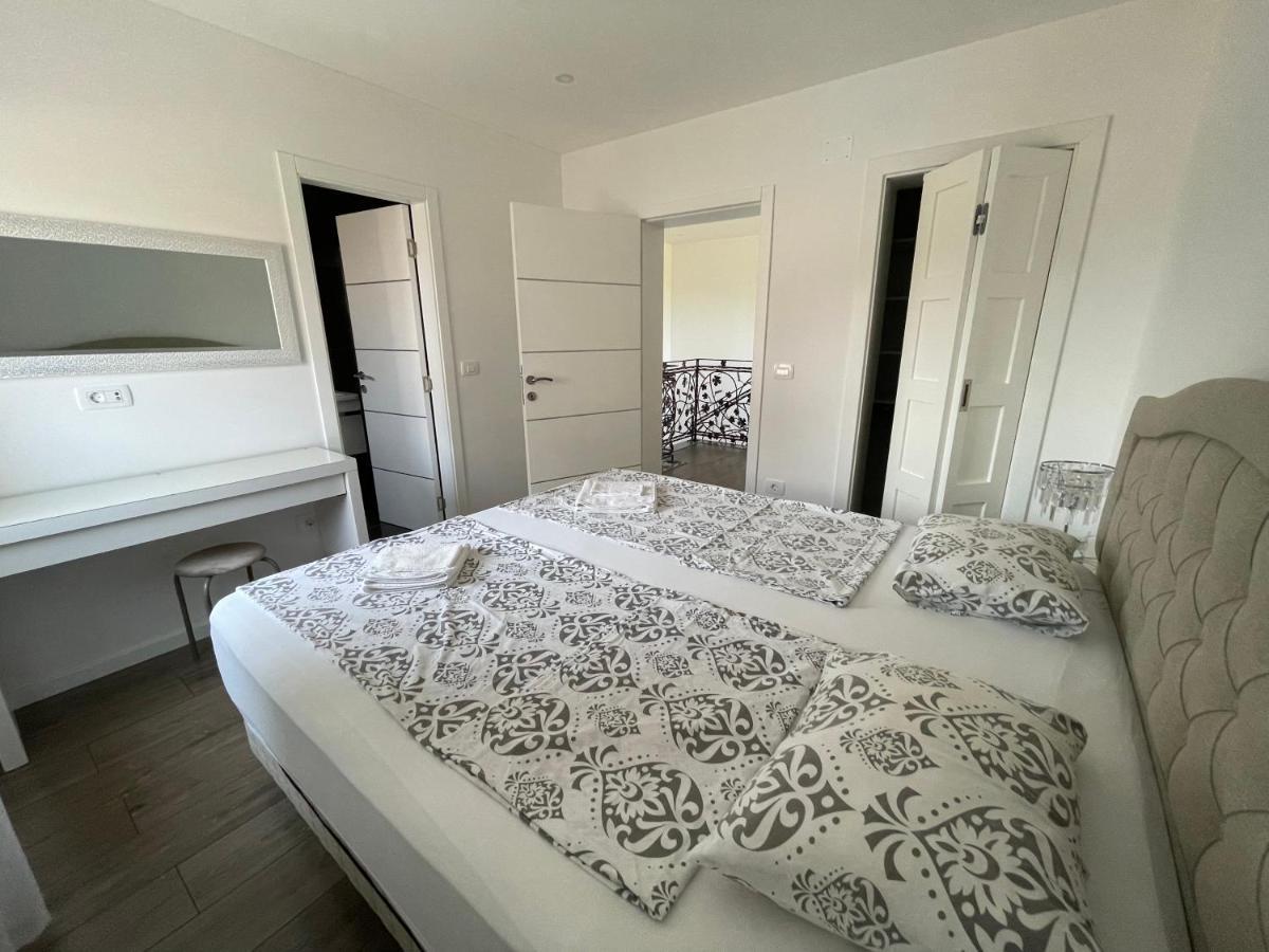 Vila Softic Amra Umago Esterno foto
